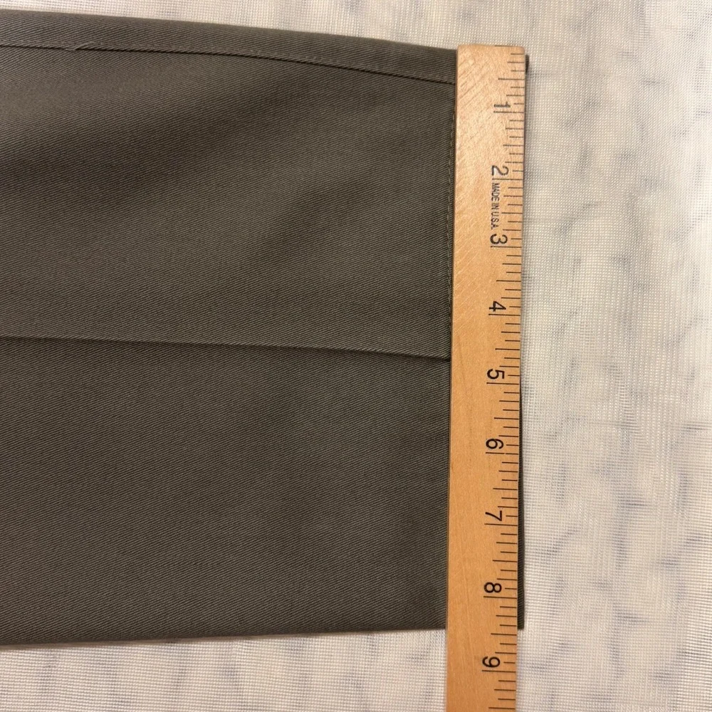 Dockers Mens 36x32 Pleated Chinos Olive Green Cotton Twill Pants 40443-8136‎